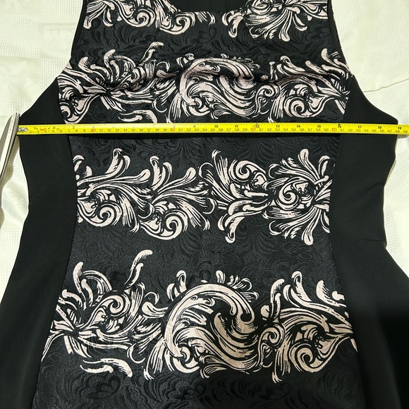 Suzy Shier black and white damask sleeveless dress. - Picture 6 of 9